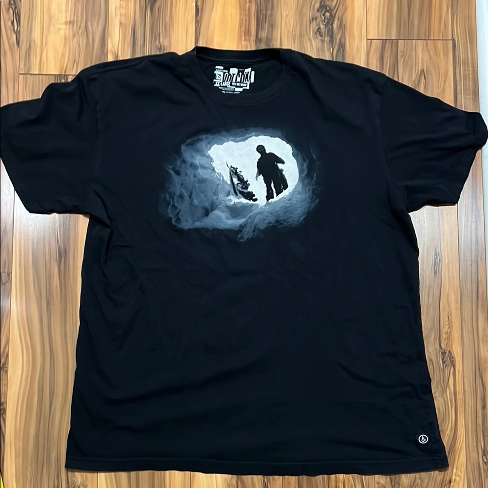 MENS size XXL - VOLCOM - Black Graphic T-Shirt